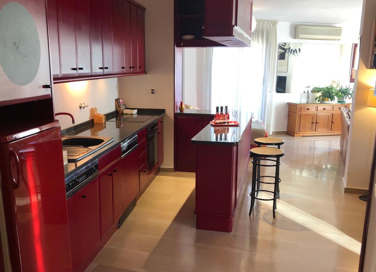 Loft Acogedor Con Terraza Y Parking En El Centro Apartment Huesca Ngoại thất bức ảnh