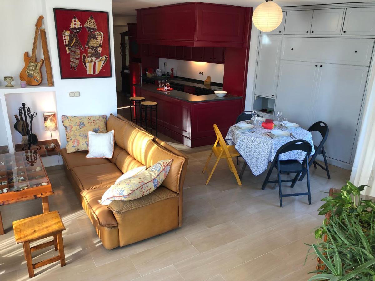 Loft Acogedor Con Terraza Y Parking En El Centro Apartment Huesca Ngoại thất bức ảnh